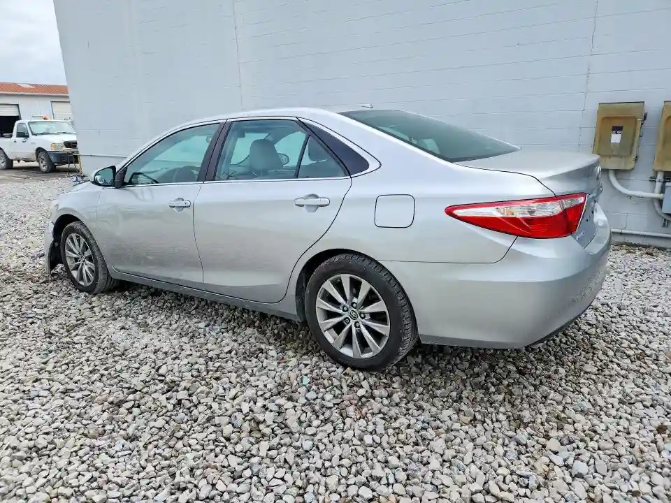 4T1BF1FK0GU174624 2016 TOYOTA CAMRY-1
