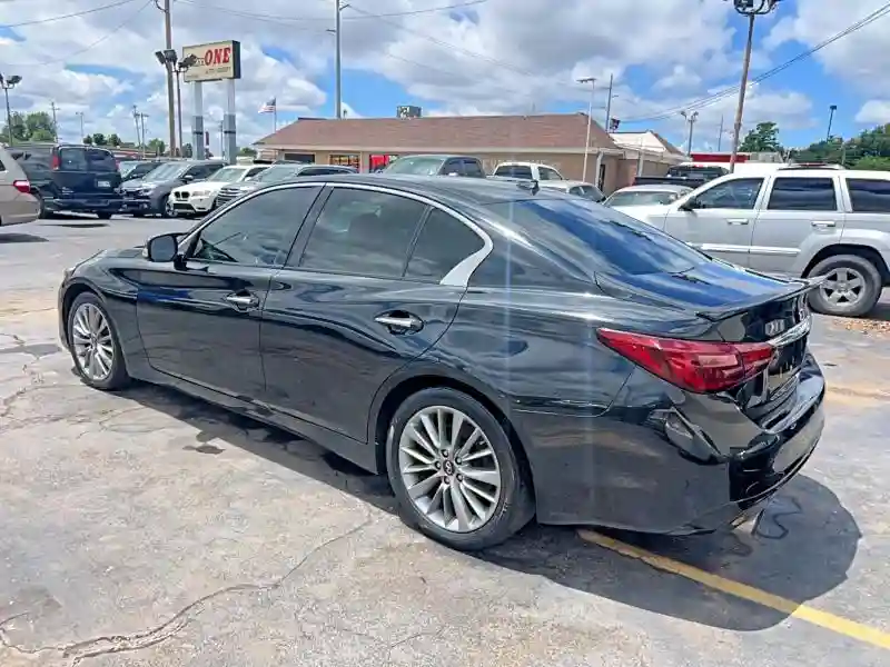 JN1EV7AP5JM354296 2018 INFINITI Q50-2