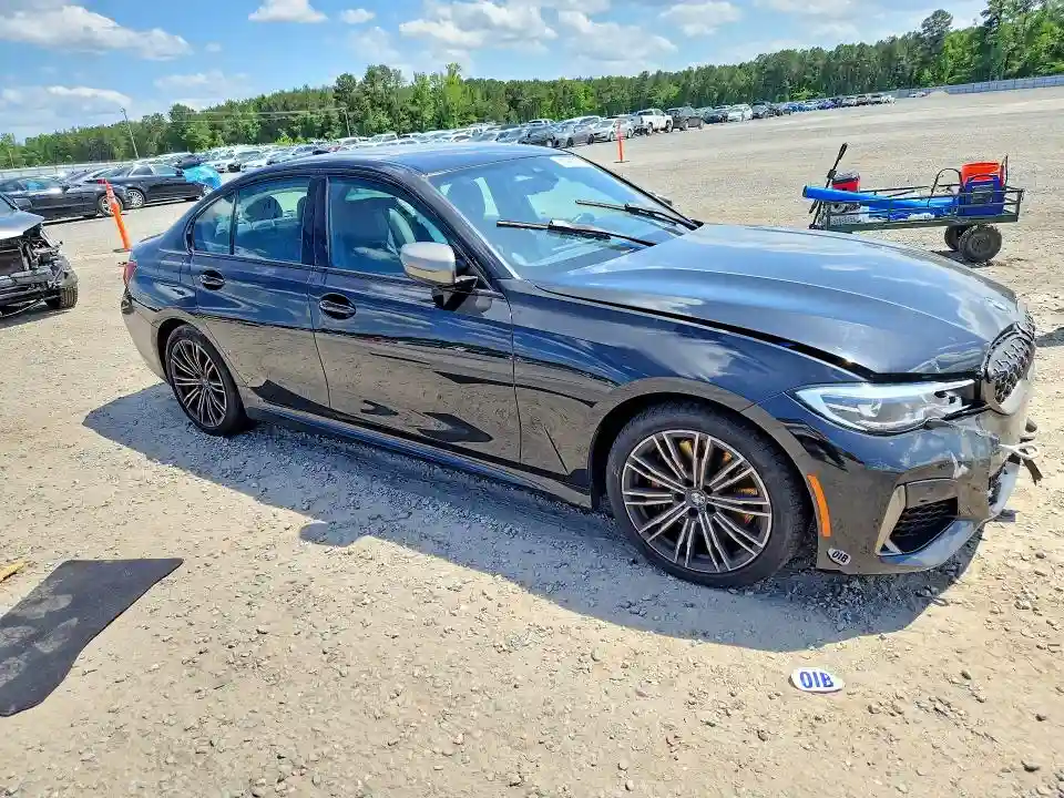 3MW5U9J08M8B70984 2021 BMW M3-3