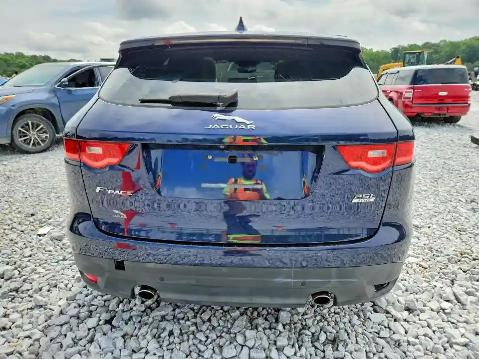 SADCJ2FX8KA366235 2019 JAGUAR F-PACE-5