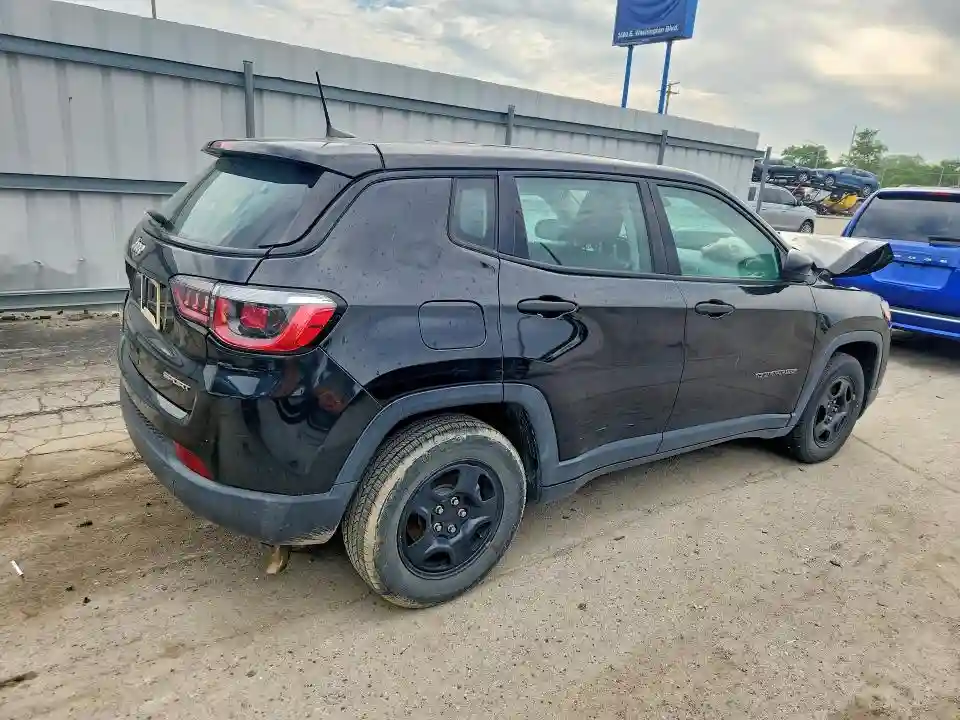 3C4NJCAB5KT772505 2019 JEEP COMPASS-2