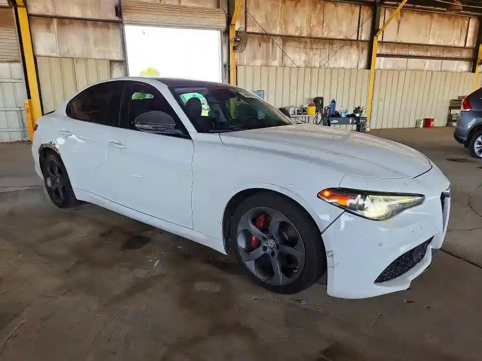 ZARFAEBNXH7544544 2017 ALFA ROMEO GIULIA-3