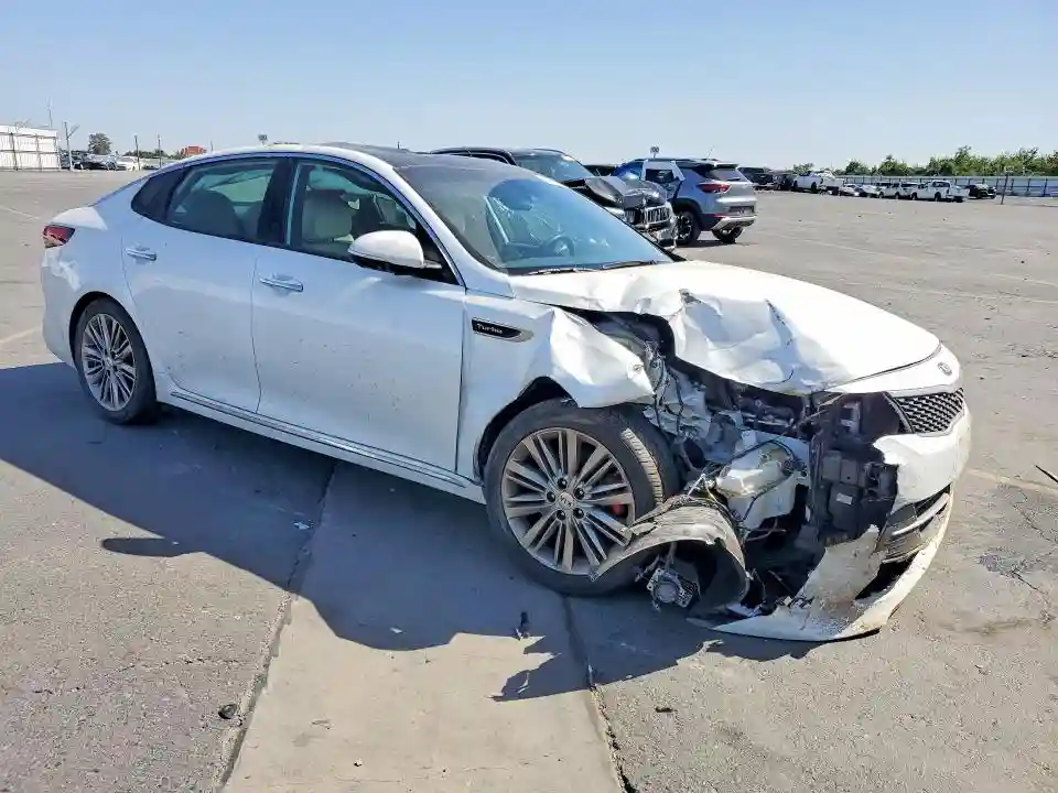 5XXGV4L25JG203177 2018 KIA OPTIMA-3
