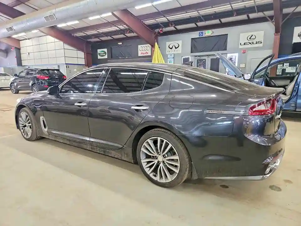 KNAE15LA0K6051161 2019 KIA STINGER-1