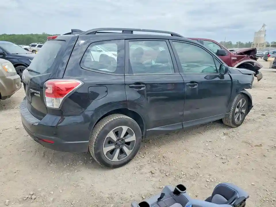 JF2SJABC2HH576061 2017 SUBARU FORESTER-2