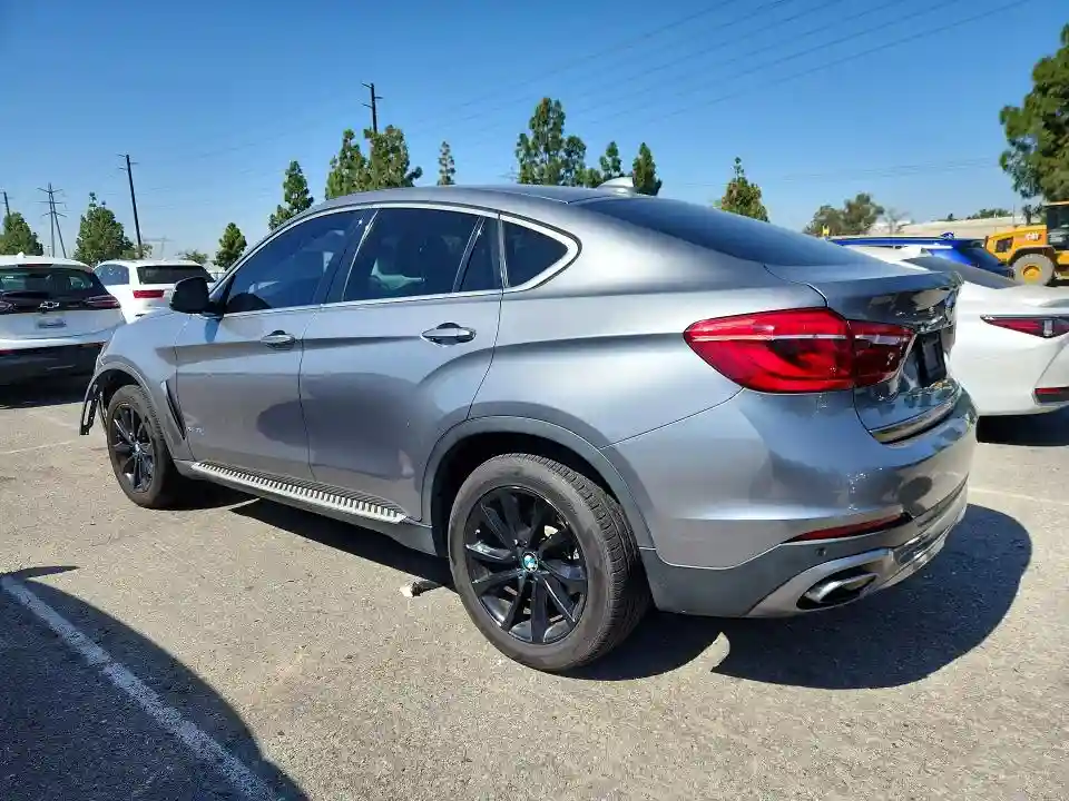 5UXKU2C57J0X49569 2018 BMW X6-1