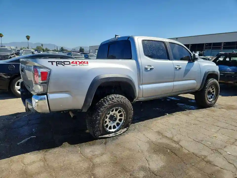3TMCZ5AN1PM607011 2023 TOYOTA TACOMA-2