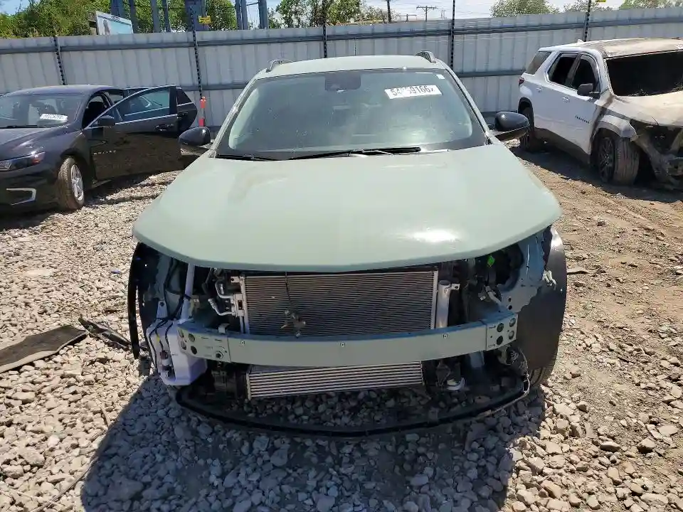 KL77LKEP2SC208516 2025 CHEVROLET TRAX-4