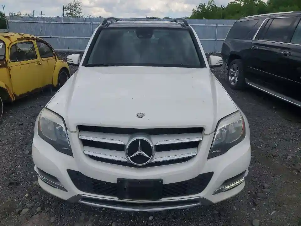 WDCGG0EB4FG420925 2015 MERCEDES BENZ GLK-CLASS-4