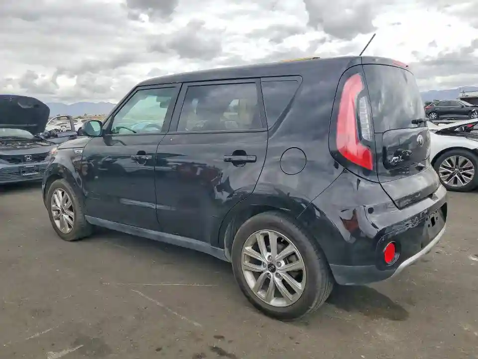 KNDJP3A51H7418727 2017 KIA SOUL-1
