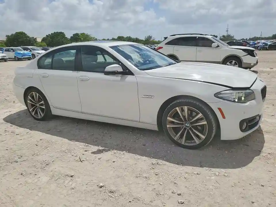 WBA5A5C55GG354635 2016 BMW 5 SERIES-3