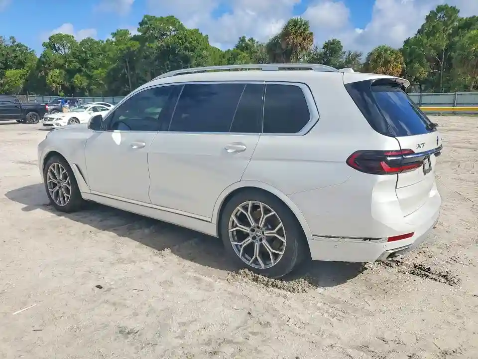 5UX23EM0XP9N84662 2023 BMW X7-1