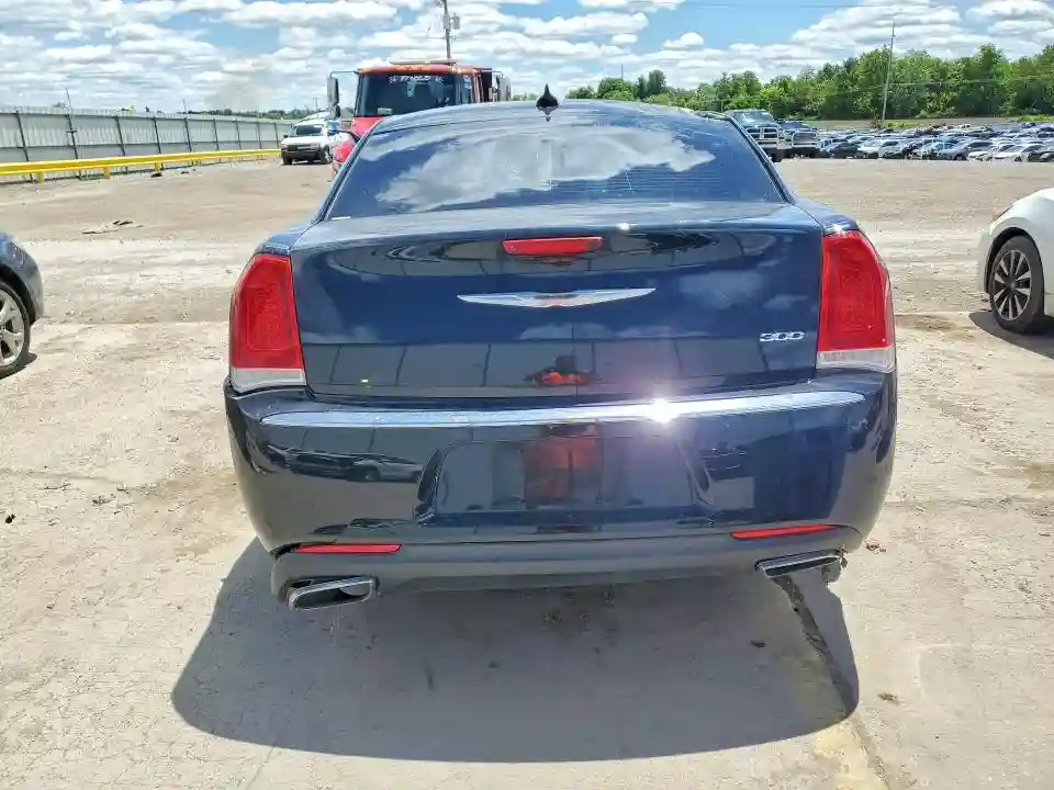 2C3CCAAG3FH772667 2015 CHRYSLER 300-5