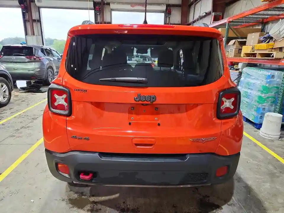 ZACCJBCB3JPG96822 2018 JEEP RENEGADE-5