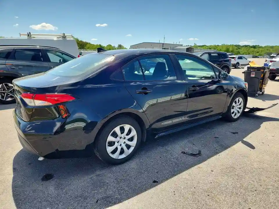 5YFB4MDE2SP320679 2025 TOYOTA COROLLA-2
