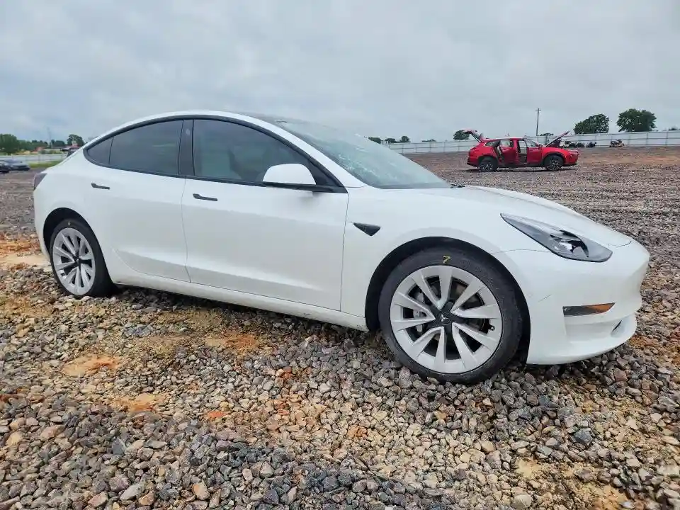 5YJ3E1EB6NF359893 2022 TESLA MODEL 3-3