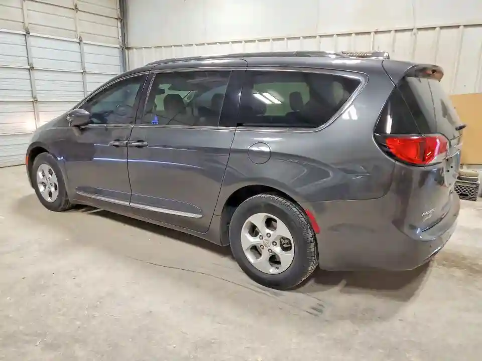2C4RC1EG7HR770126 2017 CHRYSLER PACIFICA-1