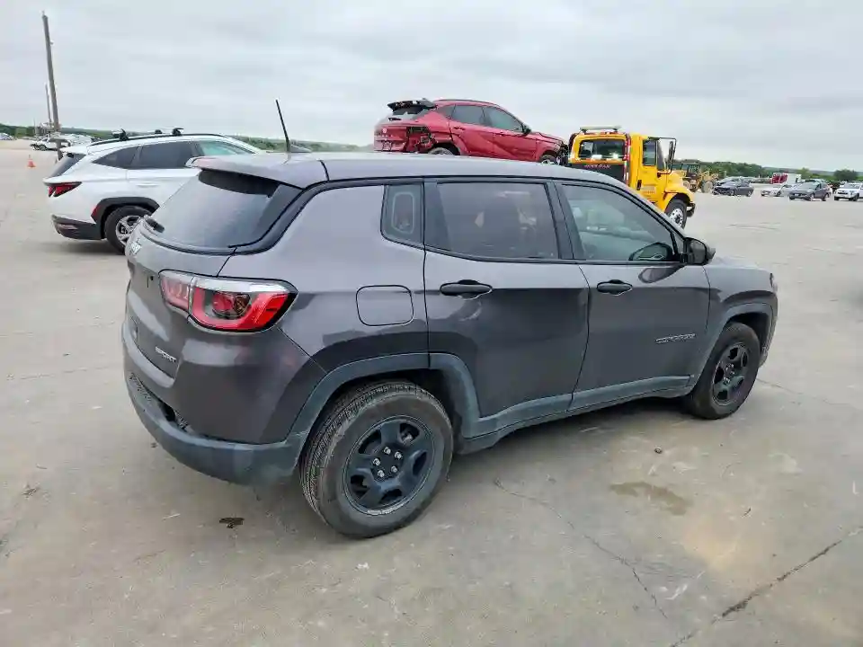 3C4NJCABXLT170183 2020 JEEP COMPASS-2