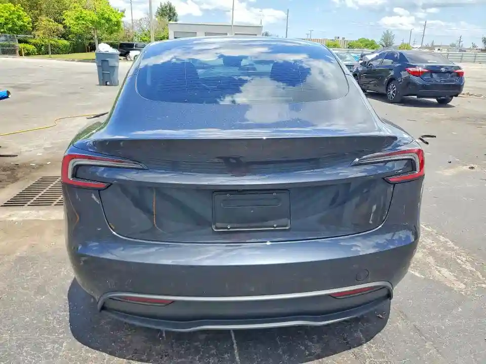5YJ3E1EA1TF160870 2026 TESLA MODEL 3-5