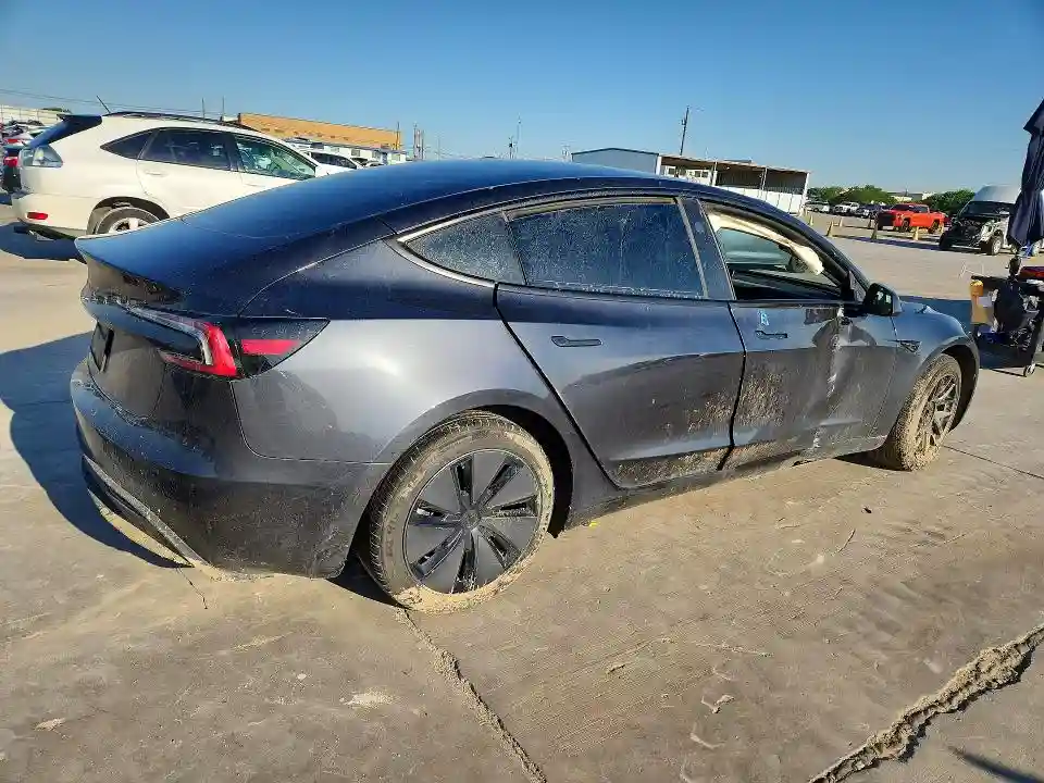 5YJ3E1EA0RF872134 2024 TESLA MODEL 3-2