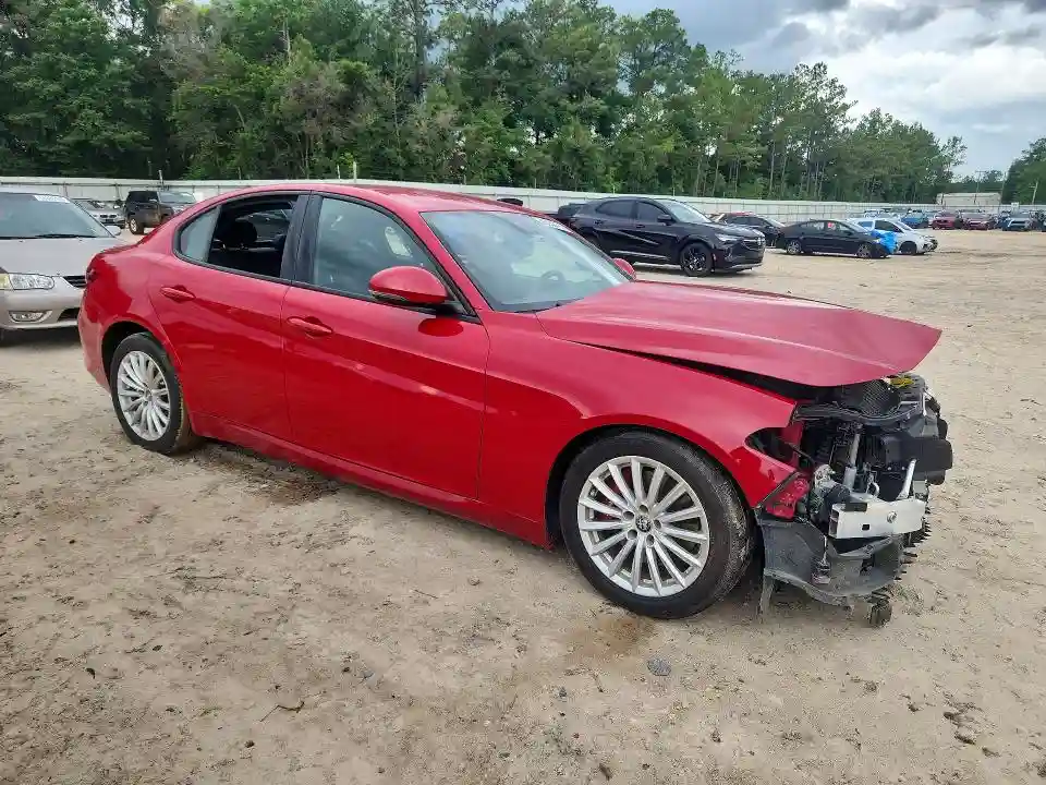 ZARFAMAN0N7662870 2022 ALFA ROMEO GIULIA-3