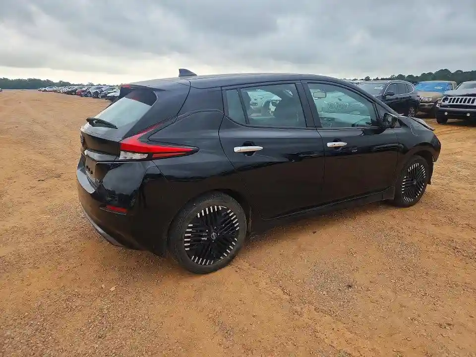 1N4CZ1CV5SC560328 2025 NISSAN LEAF-2
