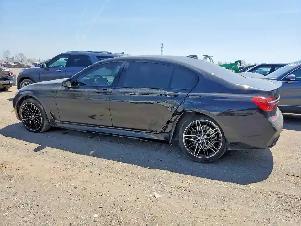 WBA7F2C55JB238736 2018 BMW 7 SERIES-1