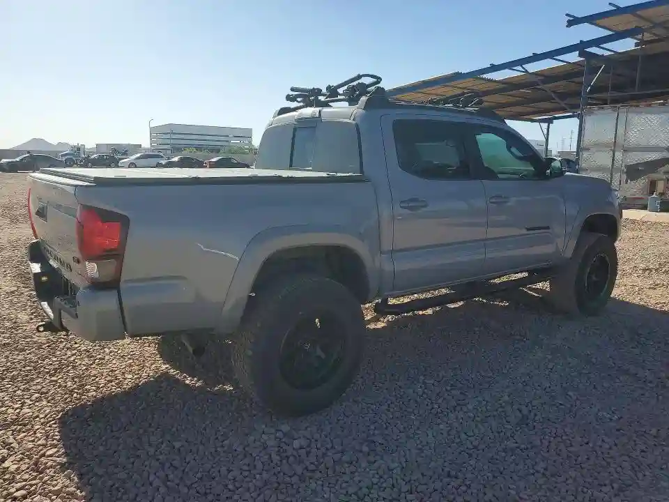 3TMCZ5AN1JM155861 2018 TOYOTA TACOMA-2
