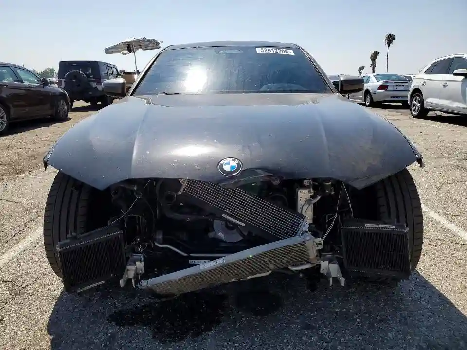 3MW5U7J0XN8C78240 2022 BMW M3-4