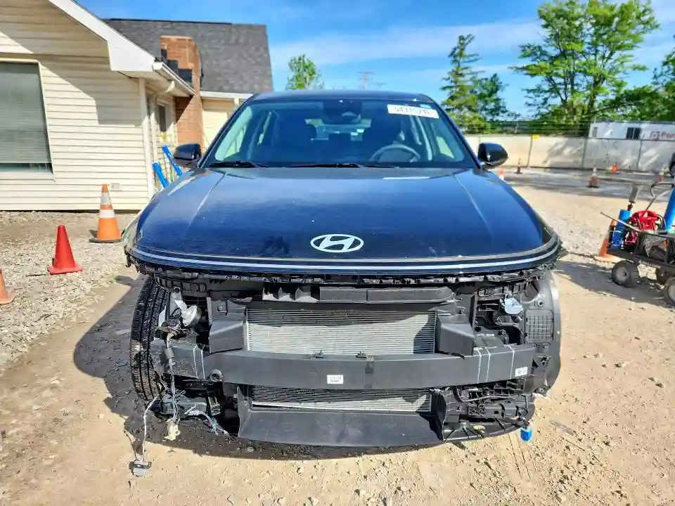KM8HACAB9SU227082 2025 HYUNDAI KONA-4