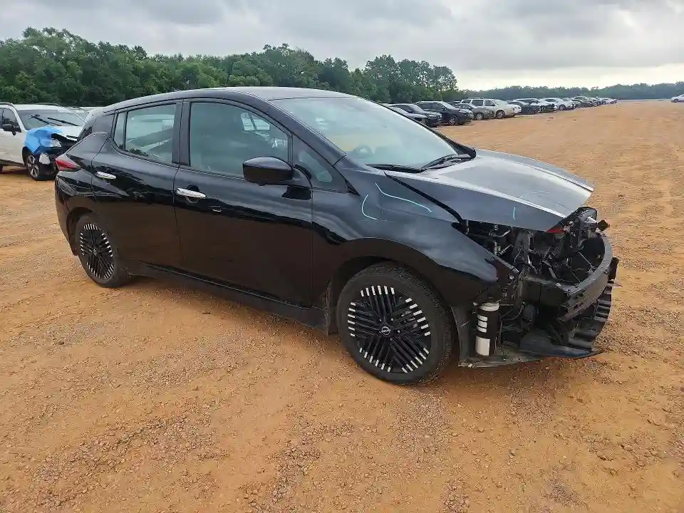 1N4CZ1CV5SC560328 2025 NISSAN LEAF-3