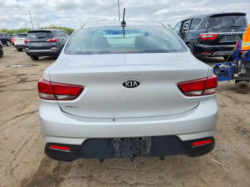 3KPA24AB6JE059102 2018 KIA RIO-5