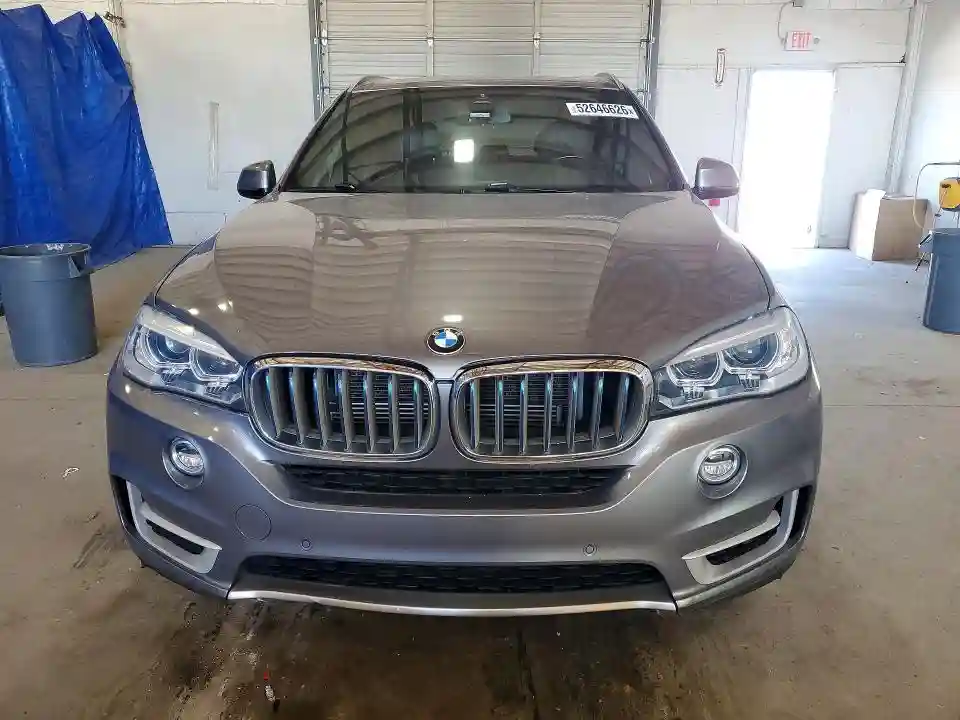 5UXKT0C50J0W02064 2018 BMW X5-4