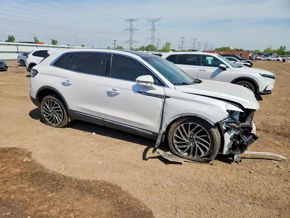 2LMPJ8LP0KBL16065 2019 LINCOLN NAUTILUS-3