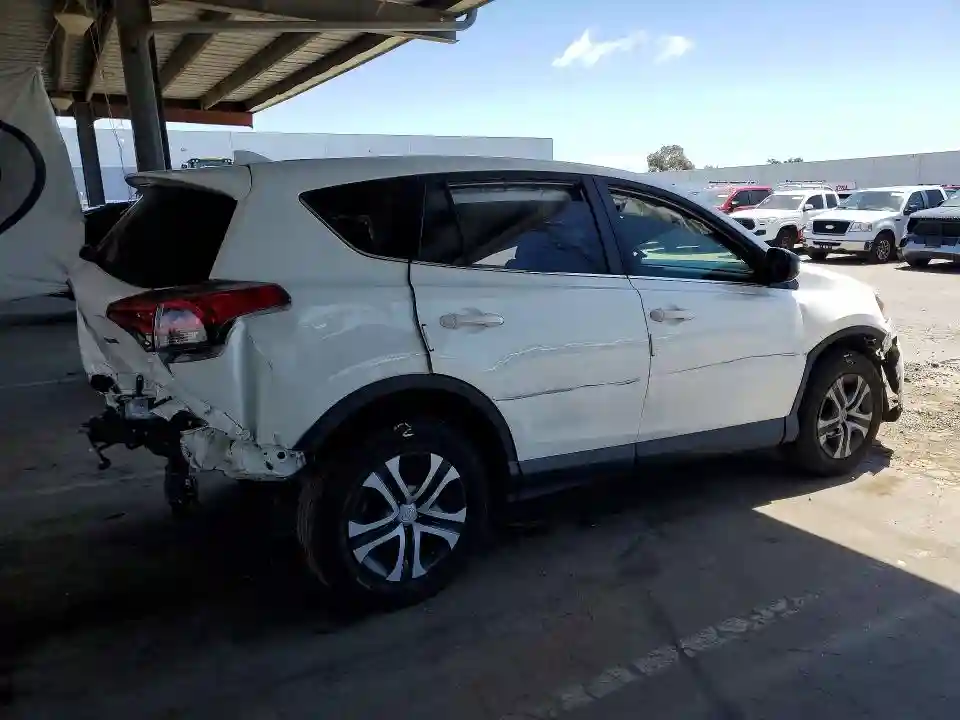 JTMZFREVXJJ748135 2018 TOYOTA RAV4-2