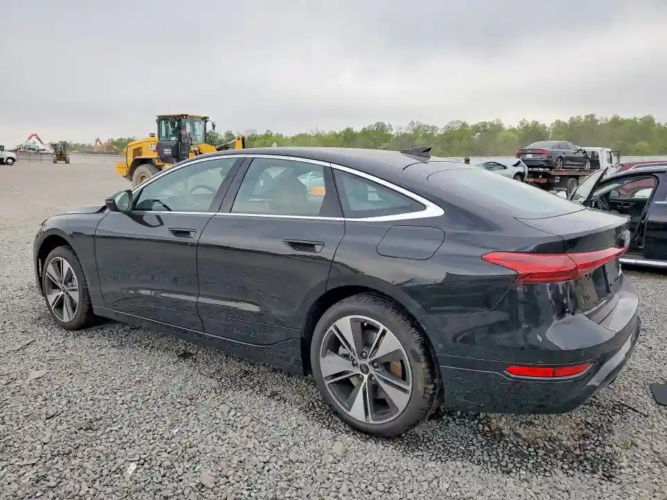 WAU3DAGHXSA027588 2025 AUDI A6 E-TRON-1