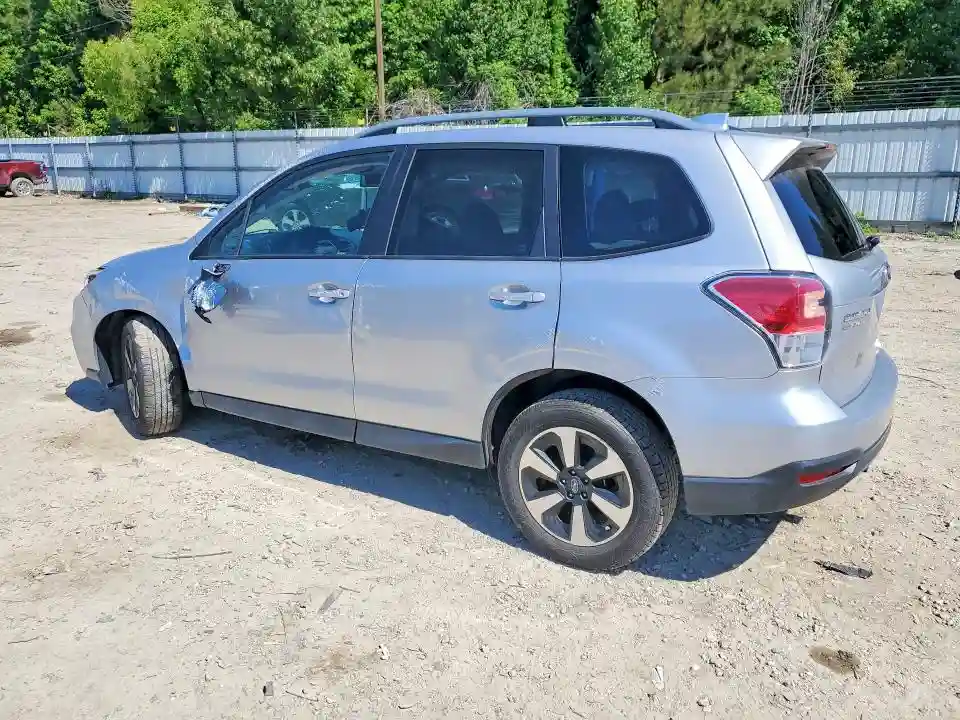 JF2SJAEC6HH486021 2017 SUBARU FORESTER-1