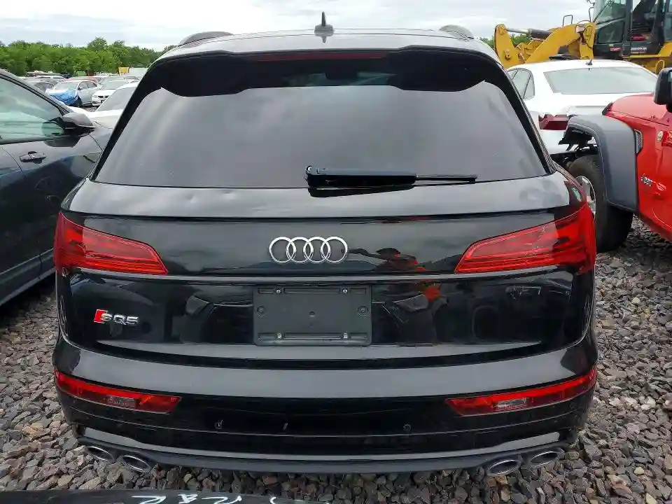 WA1B4AFY5M2041440 2021 AUDI SQ5-5