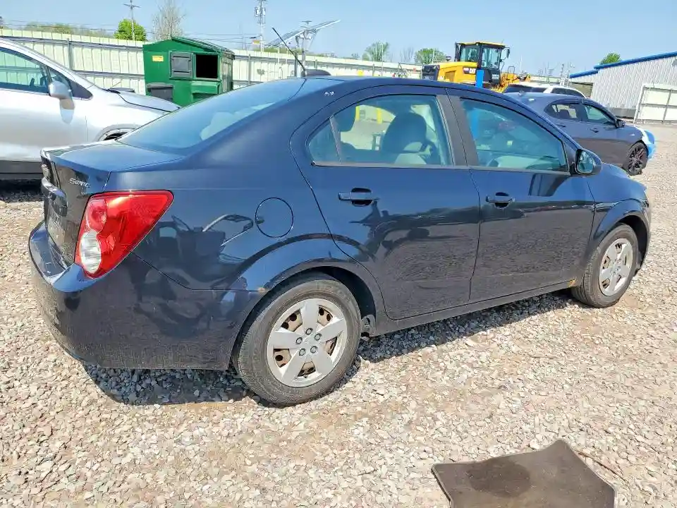 1G1JA5SG1F4165736 2015 CHEVROLET SONIC-2
