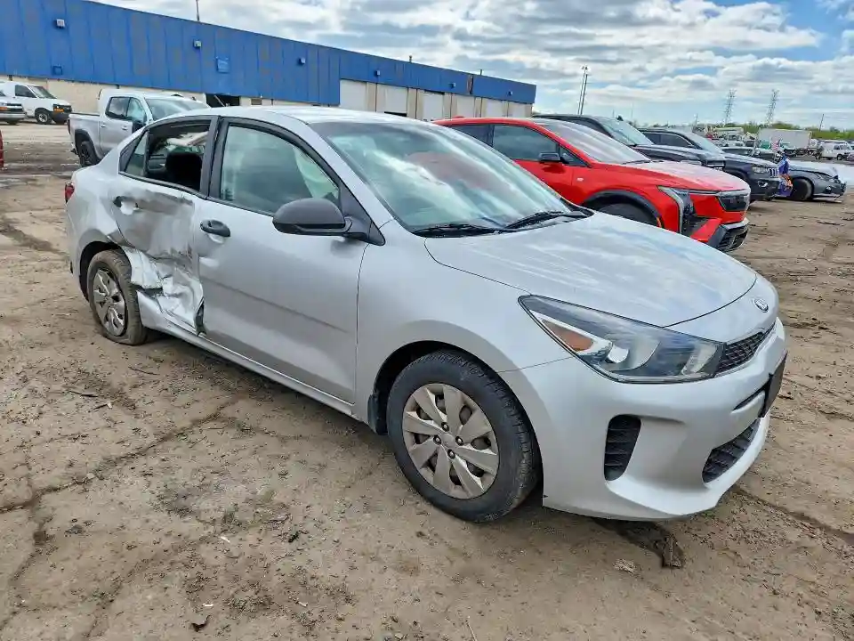 3KPA24AB6JE059102 2018 KIA RIO-3