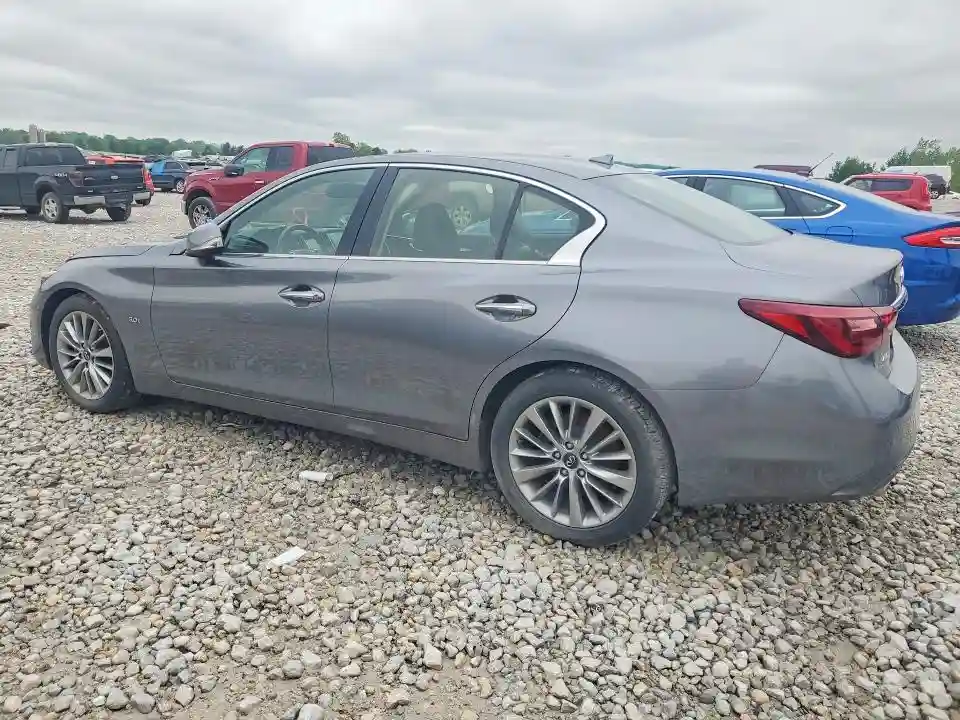 JN1EV7AR4JM433914 2018 INFINITI Q50-1