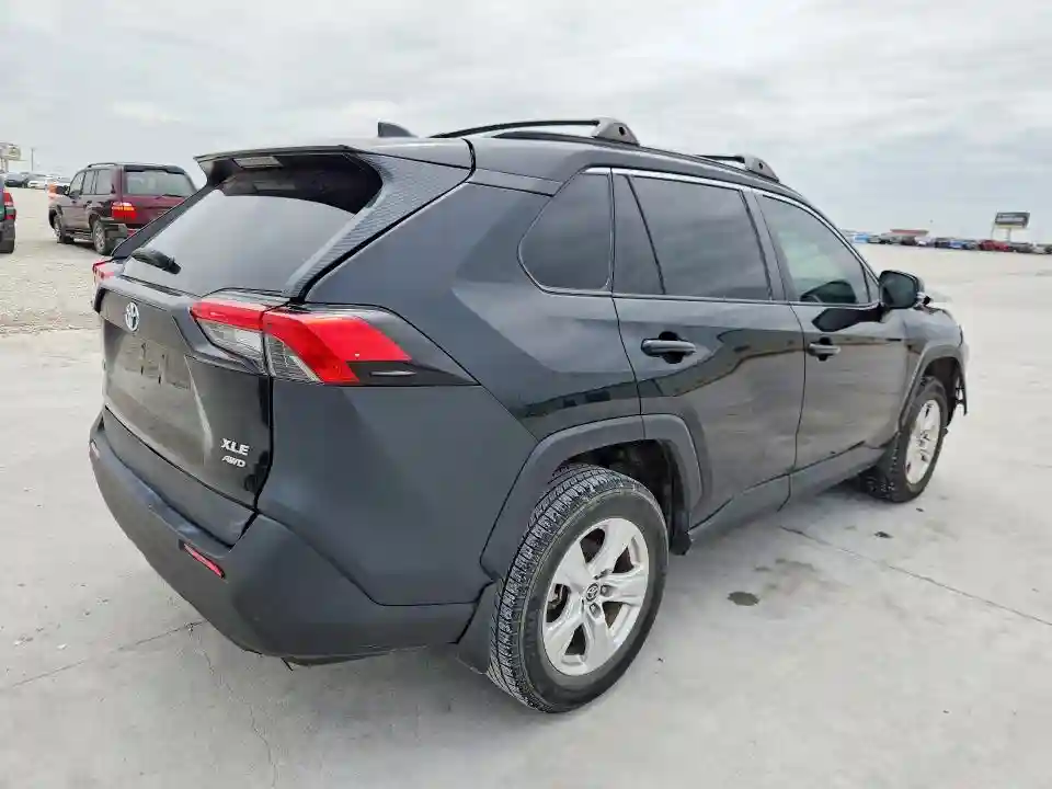 2T3P1RFV4MC240089 2021 TOYOTA RAV4-2