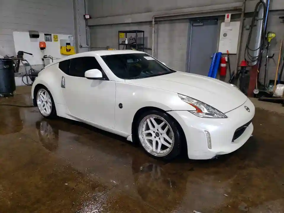 JN1AZ4EH9GM934227 2016 NISSAN 370Z-3