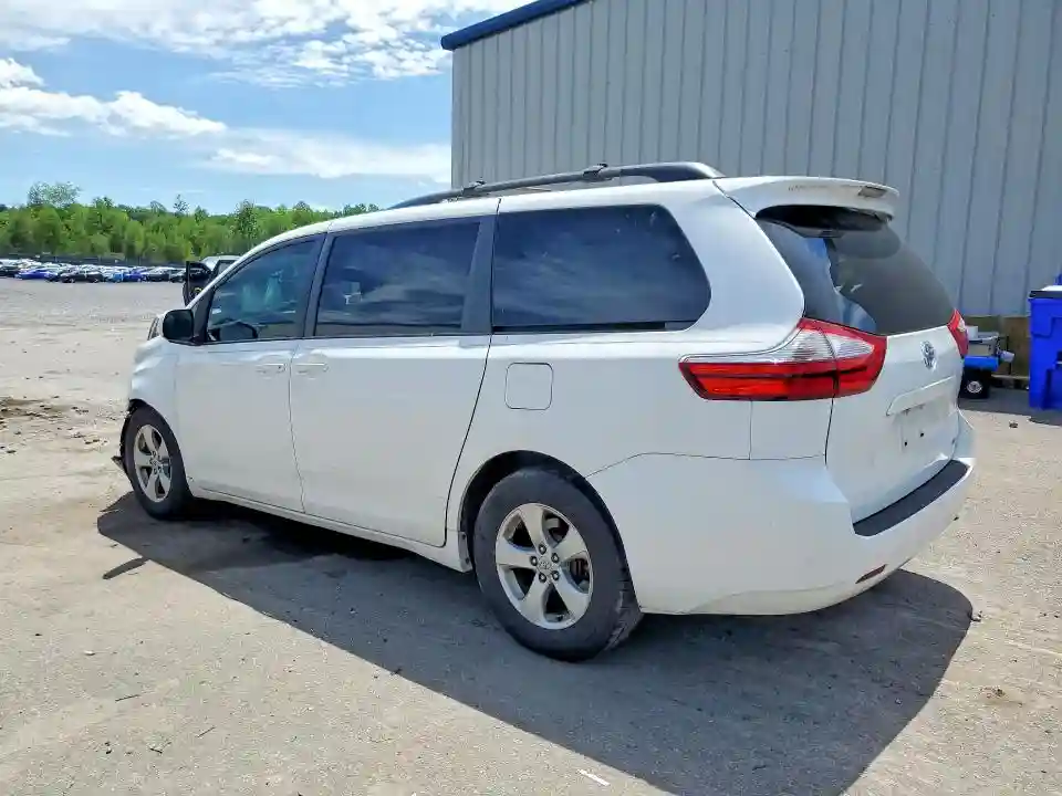 5TDKK3DC9FS570948 2015 TOYOTA SIENNA-1