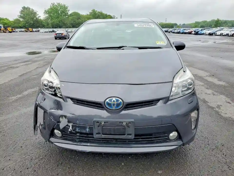 JTDKN3DU0F1899776 2015 TOYOTA PRIUS FIVE-4