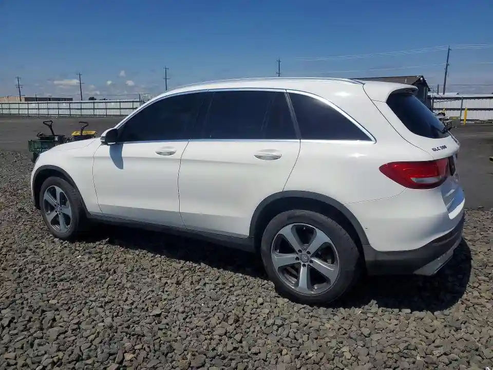 WDC0G4JB3HF193315 2017 MERCEDES-BENZ GLC-CLASS-1