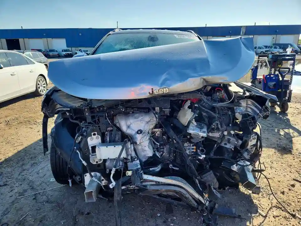 3C4NJDCB9LT119695 2020 JEEP COMPASS-4
