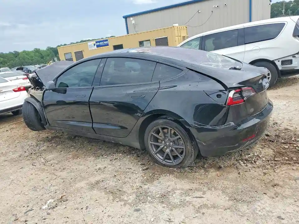 5YJ3E1EA5JF033035 2018 TESLA MODEL 3-1