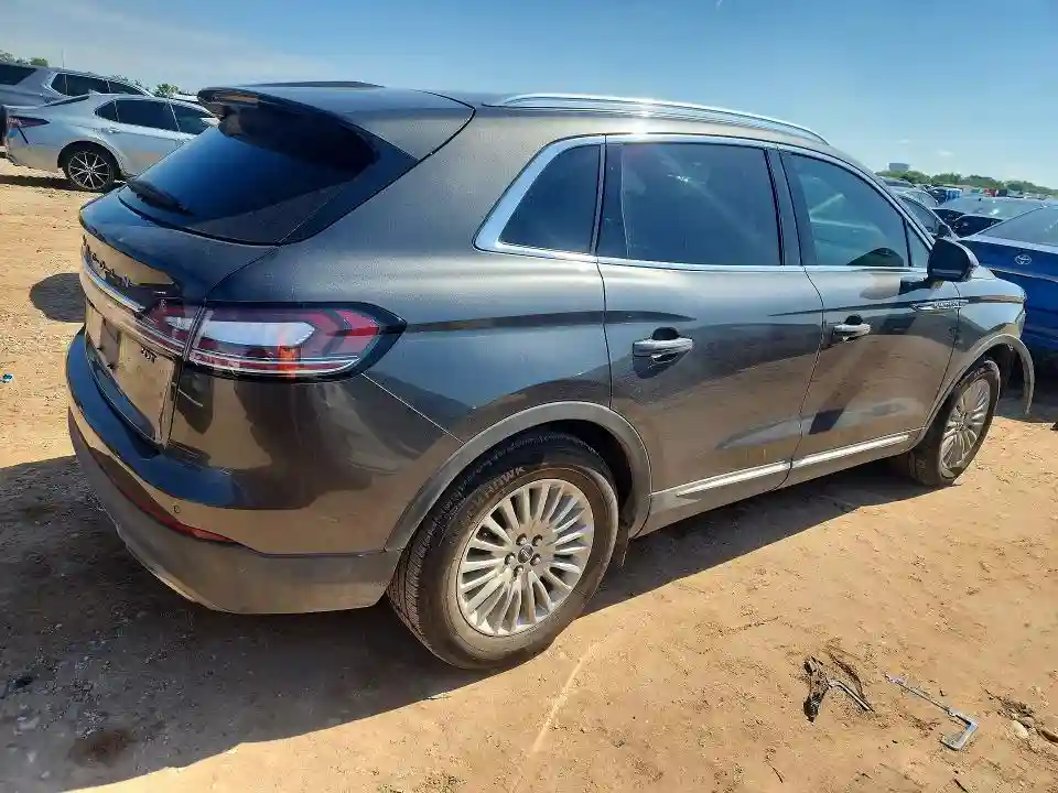 2LMPJ6J92KBL22118 2019 LINCOLN NAUTILUS-2