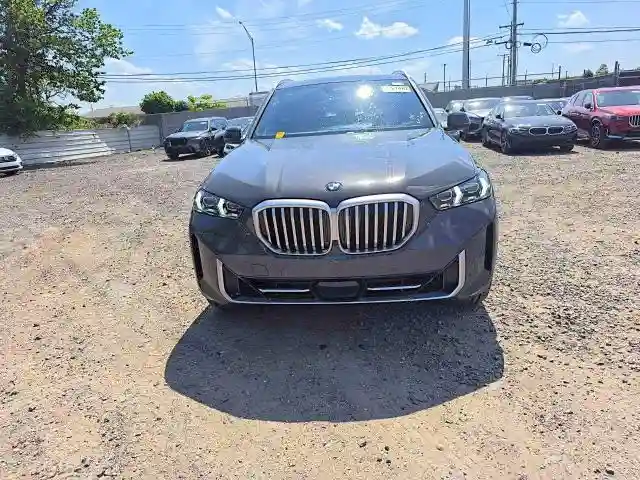 5UX23EU08T9337019 2026 BMW X5-4